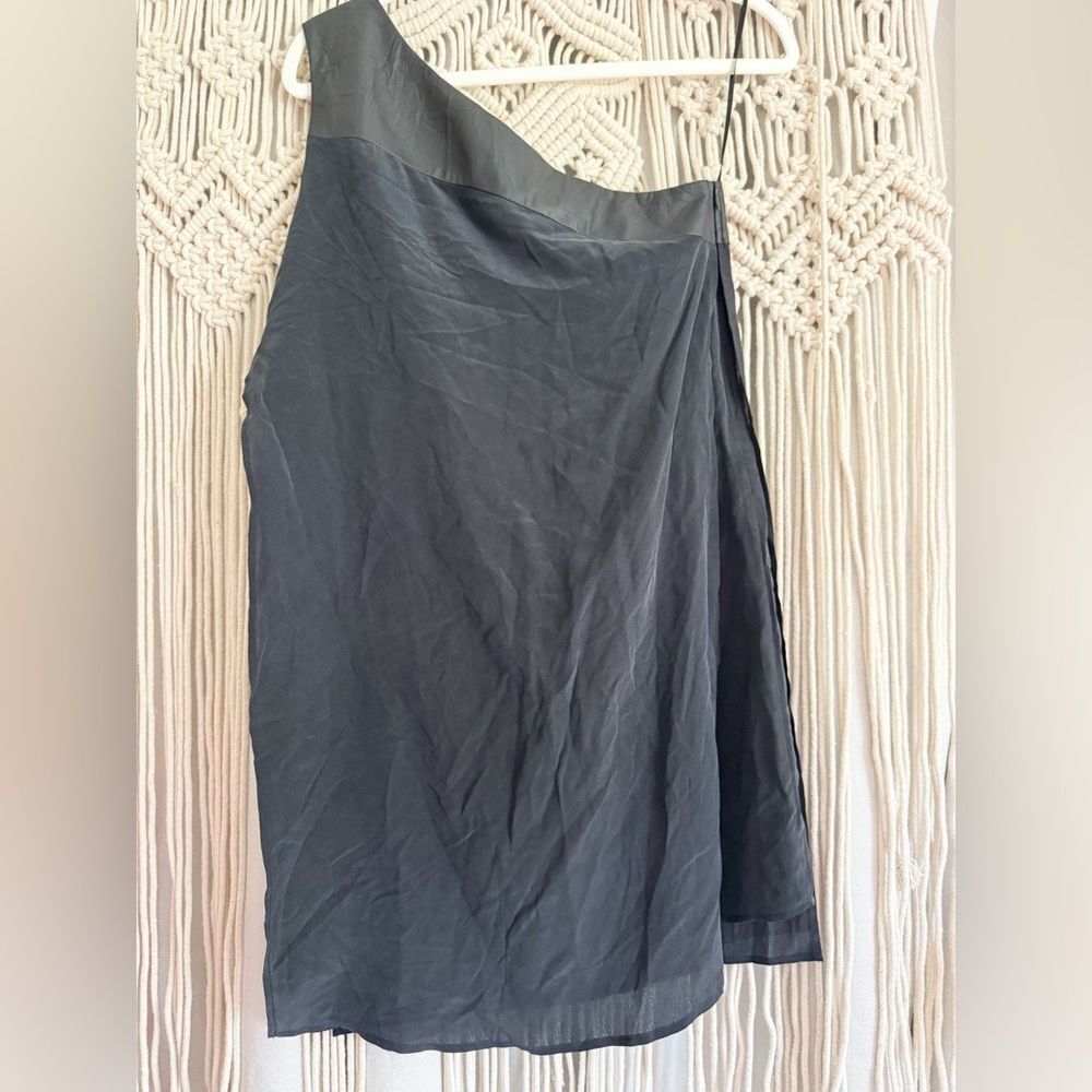 Krisa Revolve One Shoulder Dress NWT – Size XS, Black | Elegant & Chic